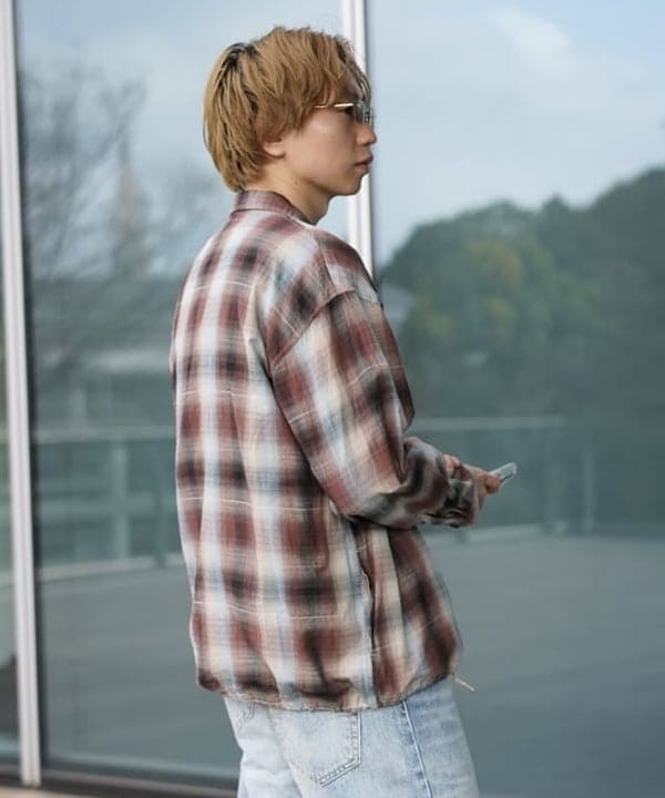 SUDOさんの「BEAMS WOMEN｜【EXCLUSIVE】LEVI&rsquo;S(R) / 501（R） RELAXED LENGTH28」を使ったコーディネート