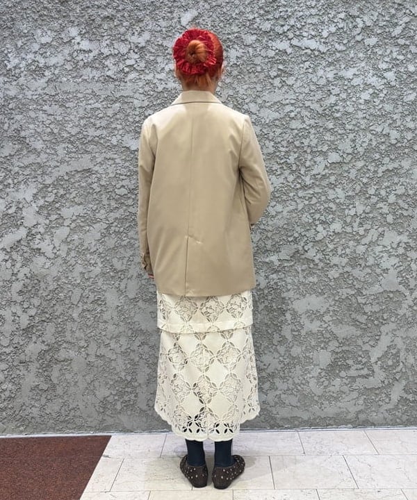 マツモト アカネさんの「BEAMS WOMEN｜4ボタン ダブル ブレザー」を使ったコーディネート