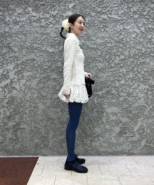 ササキさんの「BEAMS WOMEN｜GHOSPELL / Vida Lace Shirt」を使ったコーディネート