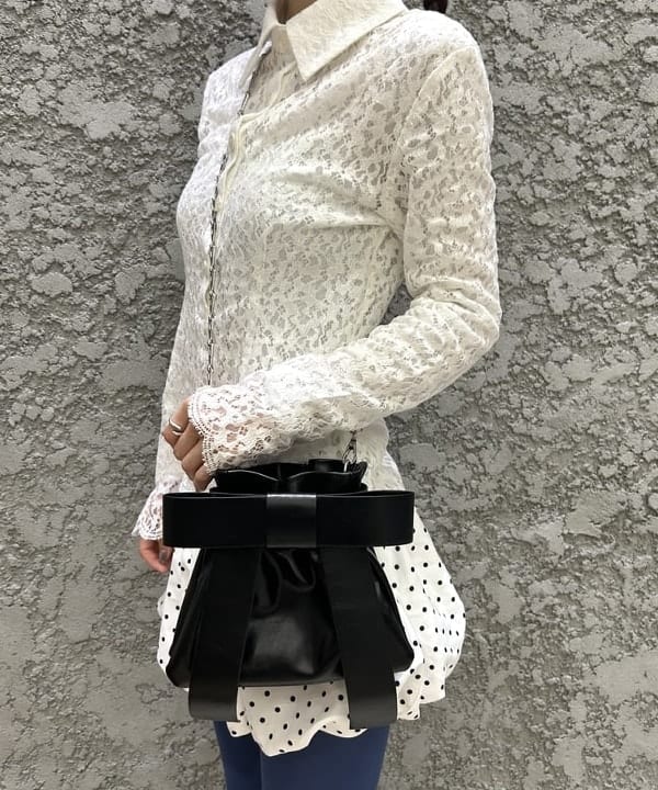 ササキさんの「BEAMS WOMEN｜GHOSPELL / Vida Lace Shirt」を使ったコーディネート