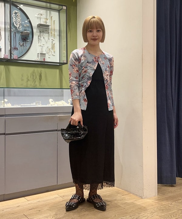 ナカノ アイさんの「BEAMS WOMEN｜シアー フラワープリント カーディガン」を使ったコーディネート