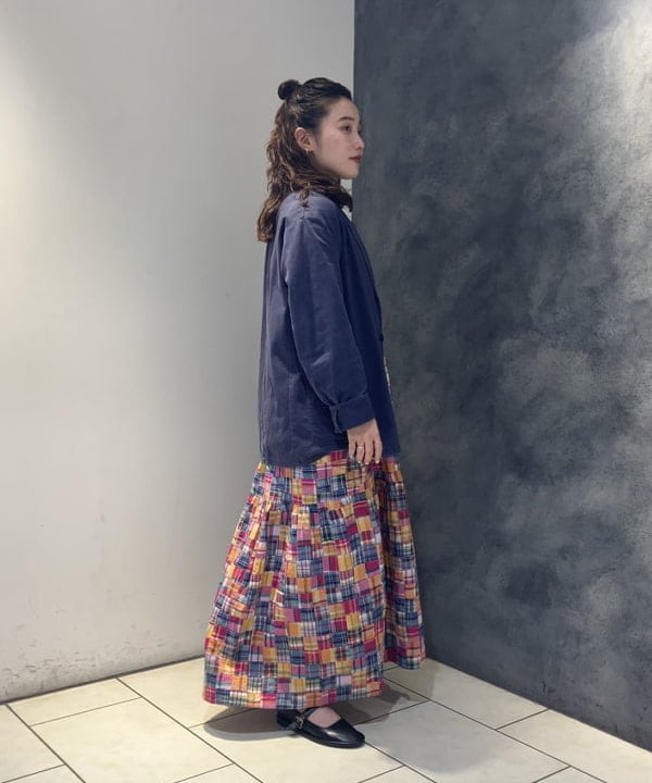 モモさんの「BEAMS WOMEN｜ボーイ エンブロイダリー クルー Tシャツ」を使ったコーディネート