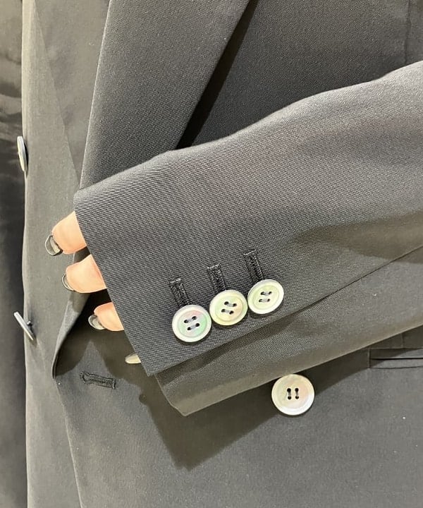 菜月さんの「BEAMS WOMEN｜AK+1 / シアー 4ボタン ダブル ジャケット」を使ったコーディネート