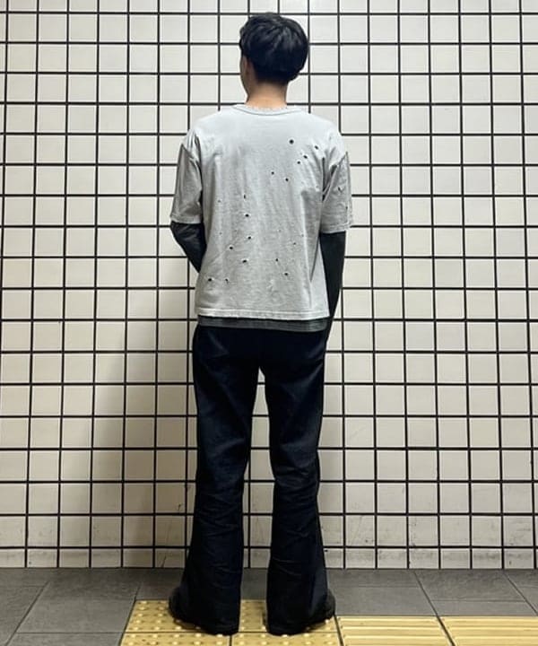 古谷 宗史さんの「レイヤード ダメージ Tシャツ」を使ったコーディネート