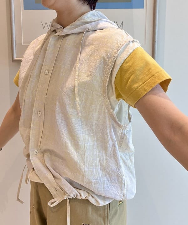 木村 梨香さんの「BEAMS WOMEN｜ボーイ ドッグ エンブロイダリー チノ」を使ったコーディネート