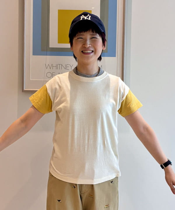 木村 梨香さんの「BEAMS WOMEN｜ボーイ ドッグ エンブロイダリー チノ」を使ったコーディネート