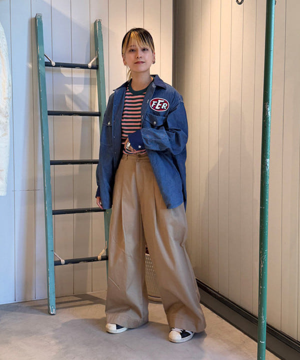 Heg.さんの「BEAMS WOMEN｜ワイド タック チノ パンツ」を使ったコーディネート