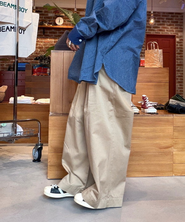 Heg.さんの「BEAMS WOMEN｜ワイド タック チノ パンツ」を使ったコーディネート