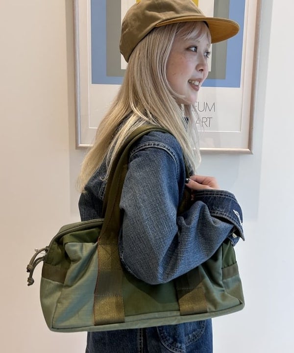 ando naoさんの「BEAMS WOMEN｜【別注】Winner Caps / スエード &times; ツイル キャップ」を使ったコーディネート