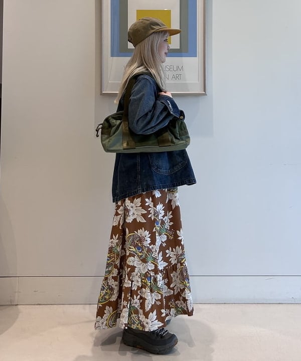 ando naoさんの「BEAMS WOMEN｜【別注】Winner Caps / スエード &times; ツイル キャップ」を使ったコーディネート