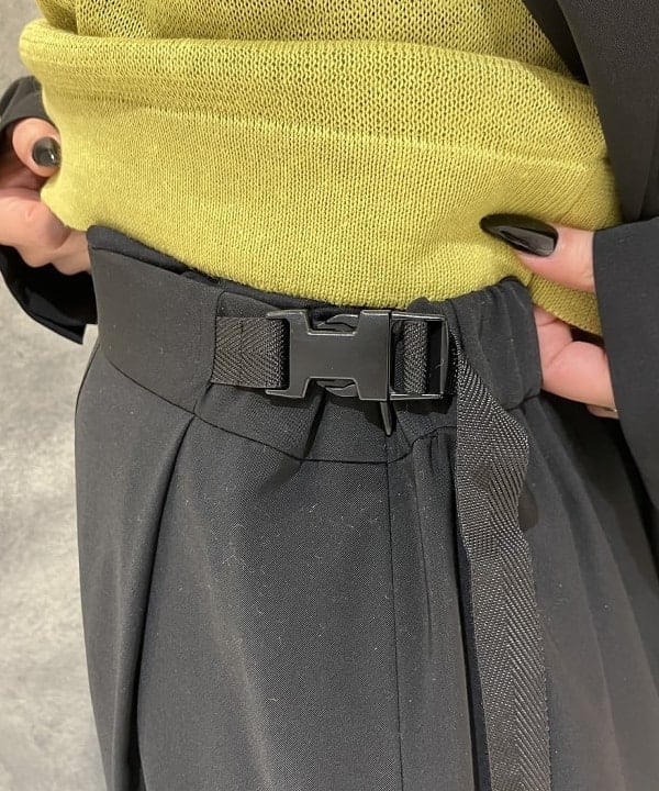 菜月さんの「BEAMS WOMEN｜SLOANE / 10ゲージ スキッパー ハーフスリーブ ニット」を使ったコーディネート