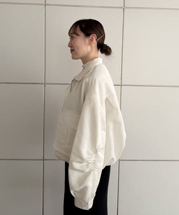 大浦 栞さんの「BEAMS WOMEN｜A VACATION / KIT PAISLEY ショルダーバッグ」を使ったコーディネート