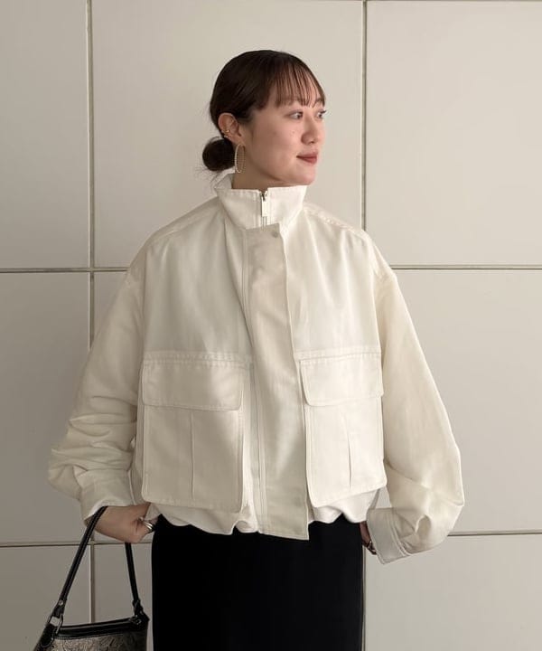 大浦 栞さんの「BEAMS WOMEN｜A VACATION / KIT PAISLEY ショルダーバッグ」を使ったコーディネート