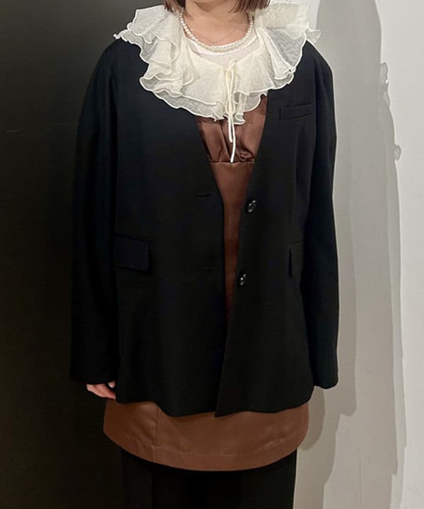 早川 萌子さんの「BEAMS WOMEN｜1タック ストレート パンツ | 新生活・通勤・通学・オフィスカジュアル・オンオフ兼用・好印象コーデ」を使ったコーディネート