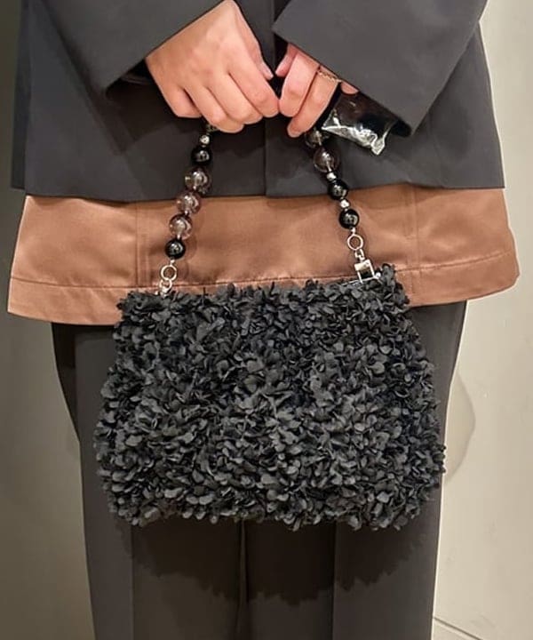 早川 萌子さんの「BEAMS WOMEN｜1タック ストレート パンツ | 新生活・通勤・通学・オフィスカジュアル・オンオフ兼用・好印象コーデ」を使ったコーディネート