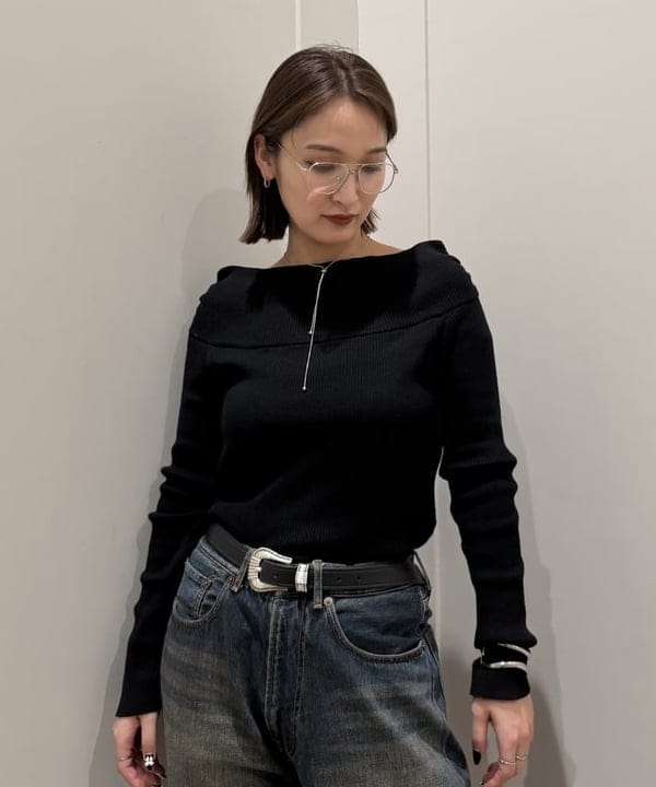 松本 佳菜子さんの「BEAMS WOMEN｜オーバーサイズ ハーフ トレンチ コート」を使ったコーディネート