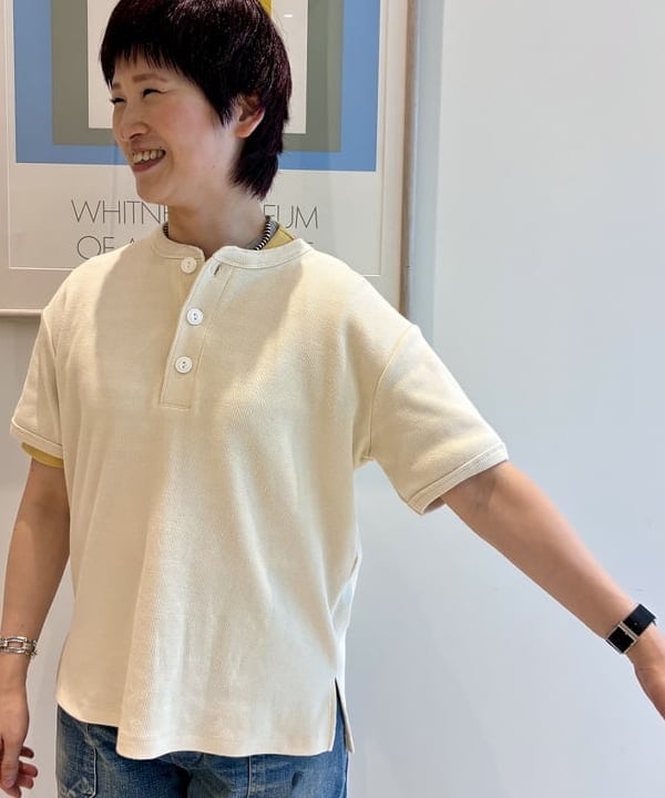 木村 梨香さんの「BEAMS WOMEN｜【別注】Healthknit / ヘビー リブ ショートスリーブ Tシャツ」を使ったコーディネート