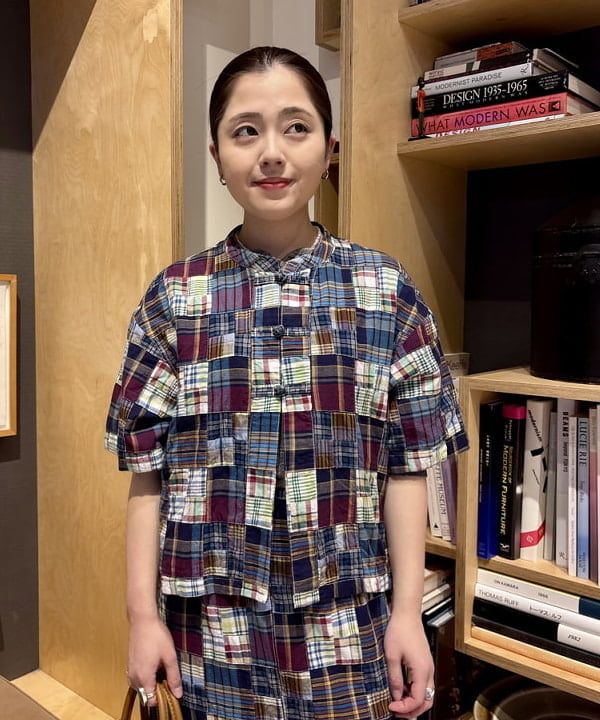 吉野 多恵さんの「BEAMS WOMEN｜ティーダブ スリー ボタン ブレザー」を使ったコーディネート