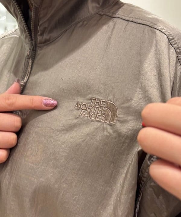 山本 里南さんの「BEAMS WOMEN｜ストレッチ カプリ パンツ」を使ったコーディネート