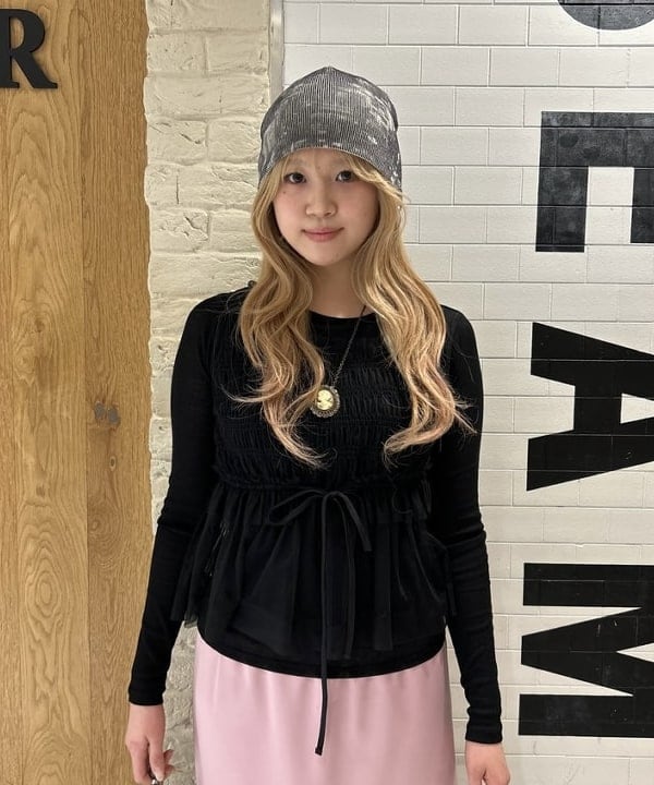 桃羽さんの「BEAMS WOMEN｜テレコ リブ クルーネック トップス」を使ったコーディネート