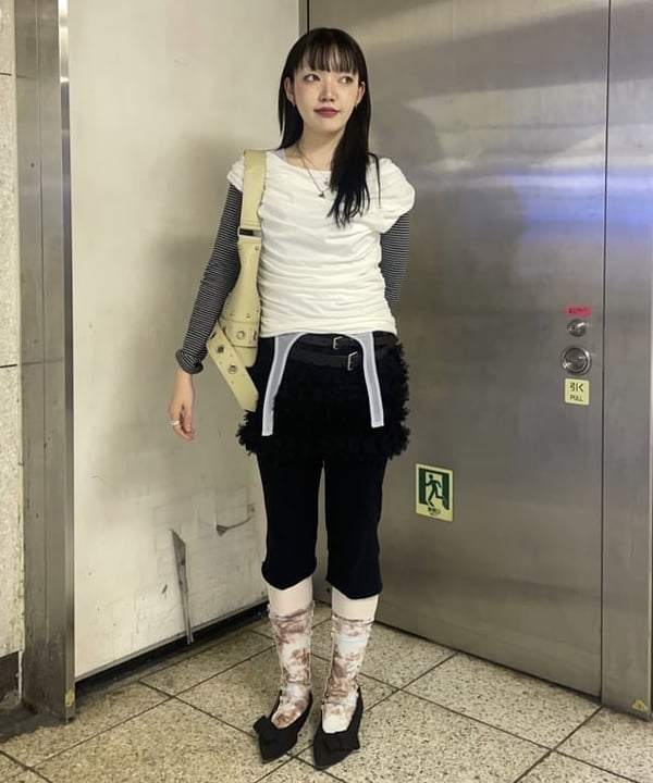 rinnaさんの「BEAMS WOMEN｜スタッズ ベルト バッグ」を使ったコーディネート