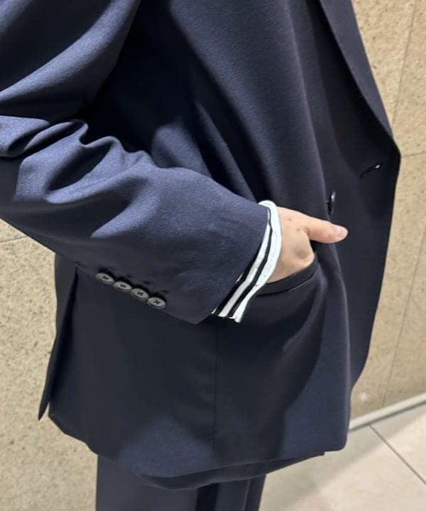 MATSUMOTO AMIさんの「BEAMS WOMEN｜maturely / ティーダブワン ボタン ウェーブ ベスト」を使ったコーディネート