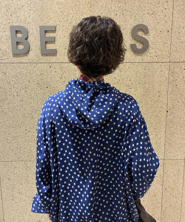 森川 夏衣さんの「BEAMS WOMEN｜マドラス チェック ネクタイ」を使ったコーディネート