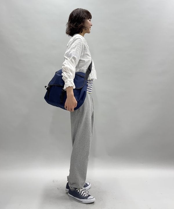 み　う　ちさんの「BEAMS WOMEN｜メッセンジャー バッグ」を使ったコーディネート