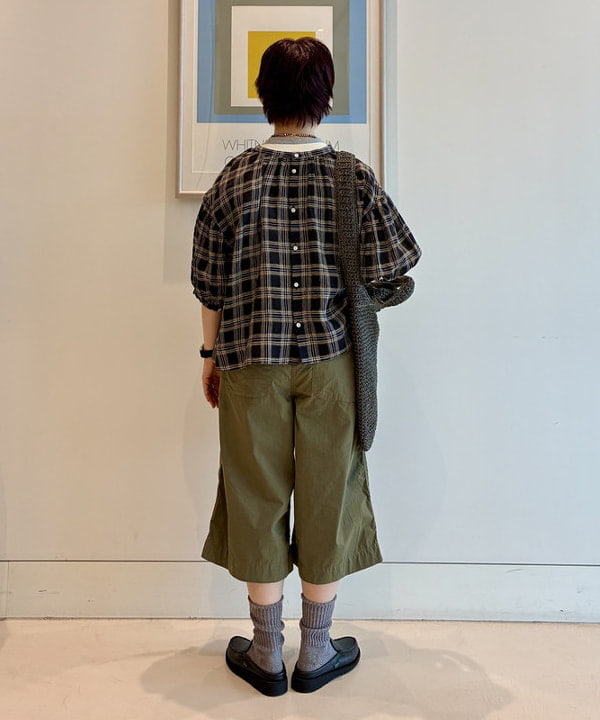 木村 梨香さんの「BEAMS WOMEN｜リネン チェック スモック シャツ」を使ったコーディネート