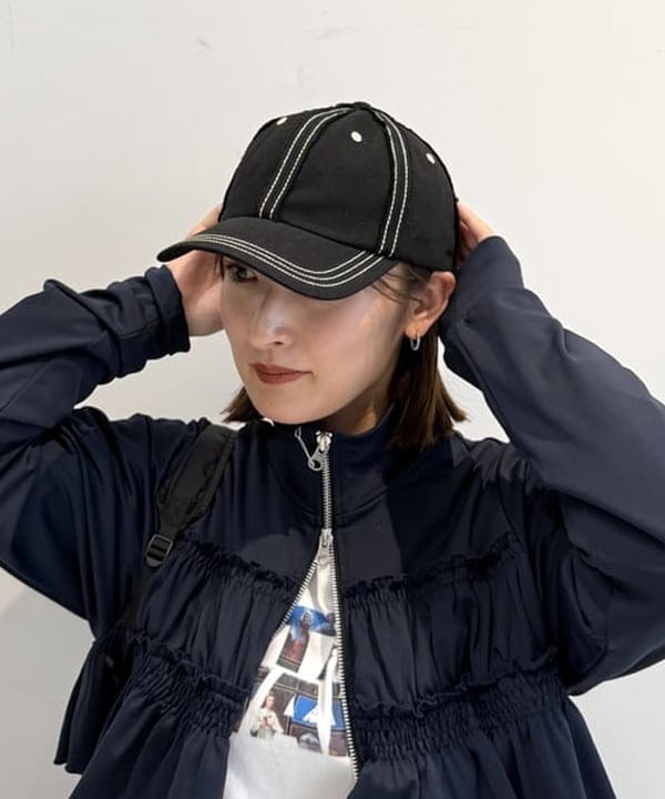 松本 佳菜子さんの「BEAMS WOMEN｜ワイド ダブル バックル ベルト」を使ったコーディネート