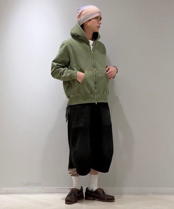 大野 滉太さんの「BEAMS WOMEN｜【別注】REMI RELIEF / Sweat Zip Hoodie」を使ったコーディネート