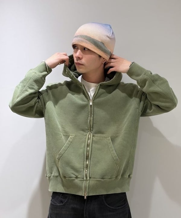 大野 滉太さんの「BEAMS WOMEN｜【別注】REMI RELIEF / Sweat Zip Hoodie」を使ったコーディネート