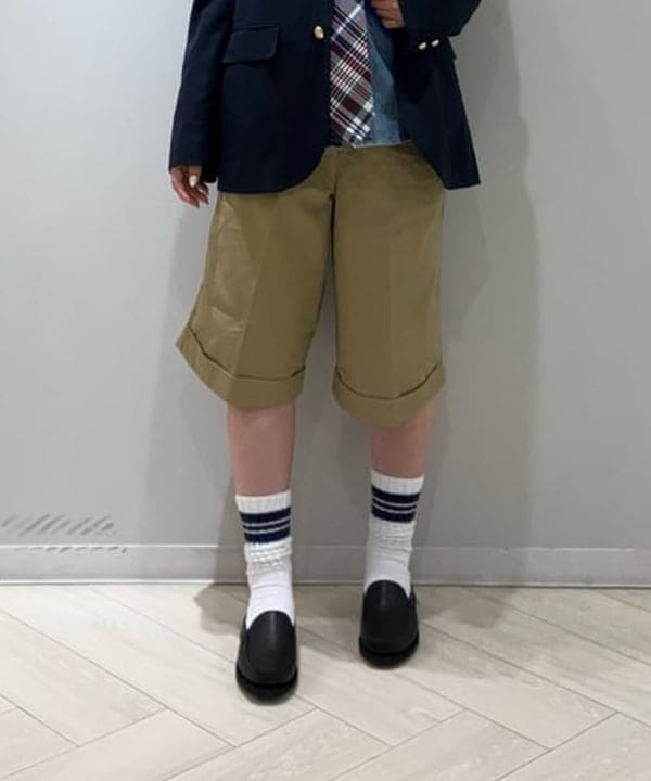 モモさんの「BEAMS WOMEN｜ティーダブ スリー ボタン ブレザー」を使ったコーディネート