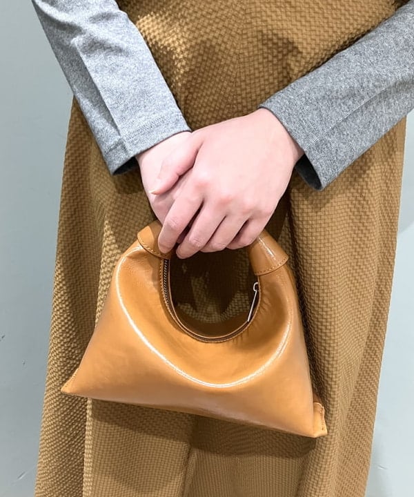 加歩さんの「BEAMS WOMEN｜【別注】PICCADILLY / POLO」を使ったコーディネート