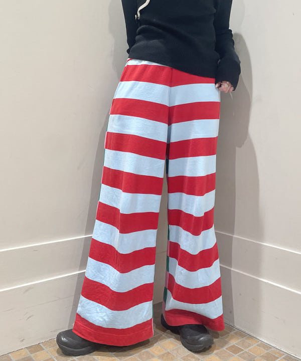 reiさんの「BEAMS WOMEN｜リブ オフショルダー ニット」を使ったコーディネート