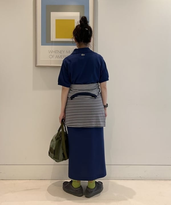 清水 彩乃さんの「BEAMS WOMEN｜エンブロイダリー マルチボーダー ショートスリーブ Tシャツ」を使ったコーディネート