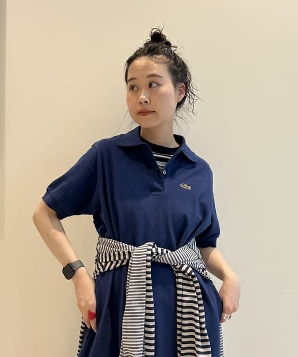 清水 彩乃さんの「BEAMS WOMEN｜エンブロイダリー マルチボーダー ショートスリーブ Tシャツ」を使ったコーディネート