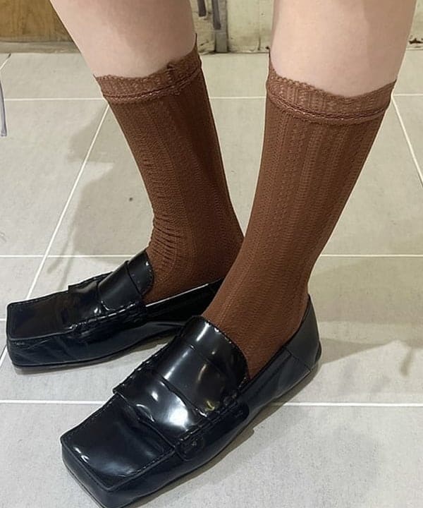 江口 息吹さんの「BEAMS WOMEN｜BEAMS BOY / 樹脂 パール ロング ネックレス」を使ったコーディネート