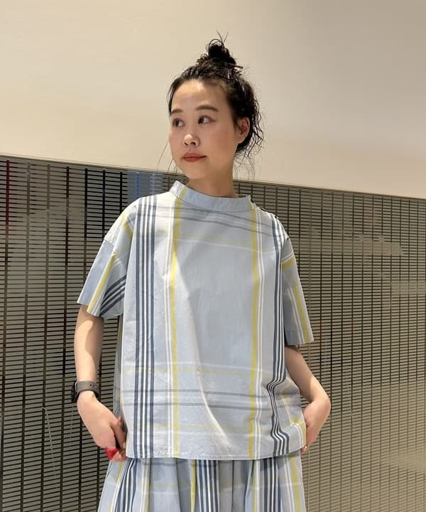 清水 彩乃さんの「BEAMS WOMEN｜【別注】BAG'n'NOUN / FLOWER 2WAY」を使ったコーディネート