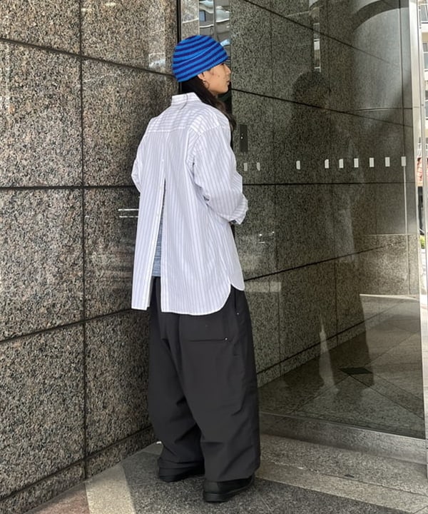 菊田 悠さんの「BEAMS WOMEN｜バックボタンシャツ」を使ったコーディネート