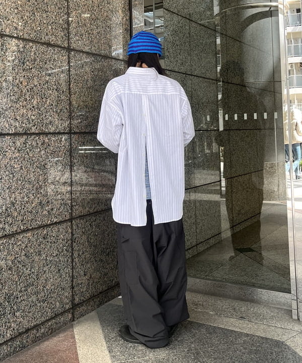 菊田 悠さんの「BEAMS WOMEN｜バックボタンシャツ」を使ったコーディネート