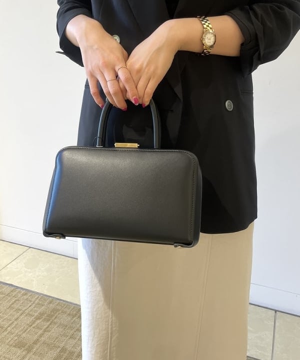 SAKAIさんの「BEAMS WOMEN｜AK+1 / シアー 4ボタン ダブル ジャケット」を使ったコーディネート