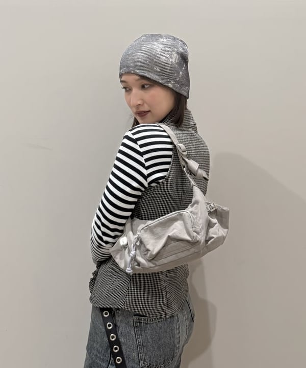 松本 佳菜子さんの「BEAMS WOMEN｜Casselini / フォトプリントビーニー」を使ったコーディネート