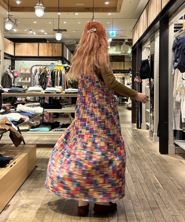 マツモト アカネさんの「BEAMS WOMEN｜シアー 1ボタン シングル ジャケット」を使ったコーディネート