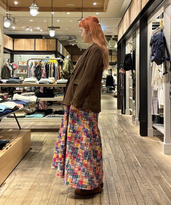 マツモト アカネさんの「BEAMS WOMEN｜シアー 1ボタン シングル ジャケット」を使ったコーディネート