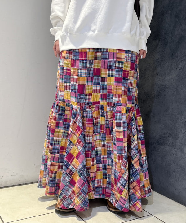 星野 真依さんの「BEAMS WOMEN｜【別注】GOOD ROCK SPEED / CP スウェット」を使ったコーディネート