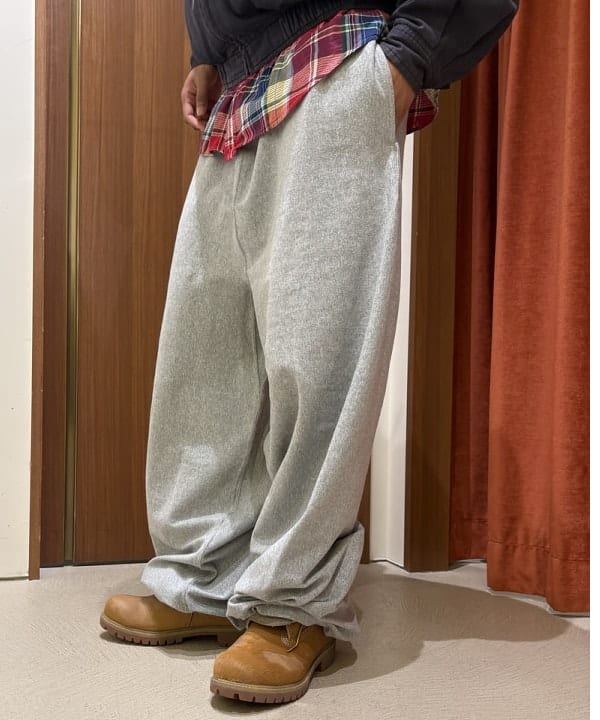 NADEL ナデールさんの「BEAMS WOMEN｜【別注】Champion / リバースウィーブ（R）ワイドパンツ」を使ったコーディネート