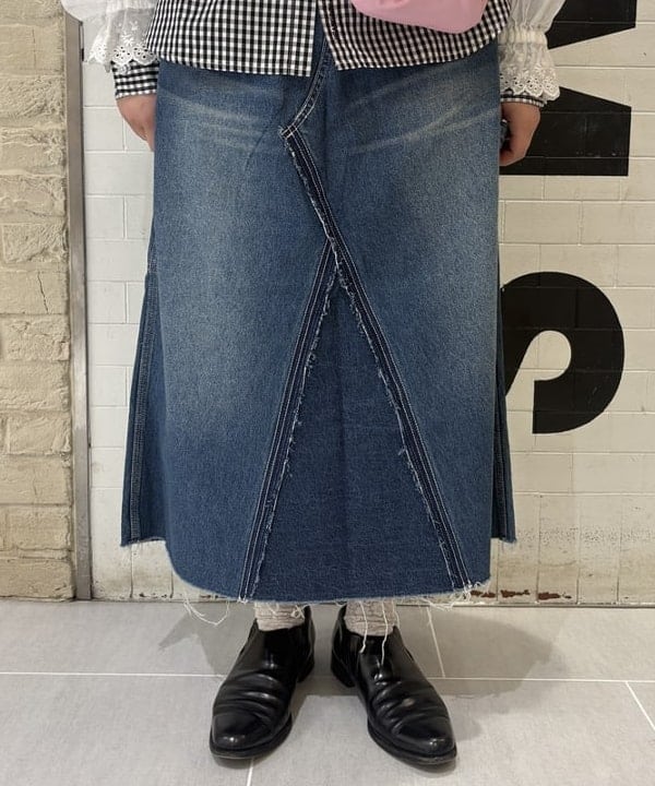 大石彩可さんの「BEAMS WOMEN｜【別注】BIGMAC / リペア スカート」を使ったコーディネート