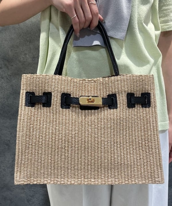 nodokaさんの「BEAMS WOMEN｜【別注】BATONER / クルーネック ニット」を使ったコーディネート