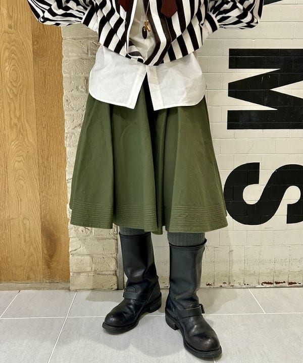 ナツハさんの「BEAMS WOMEN｜HAVERSACK / ストライプ シャツ」を使ったコーディネート